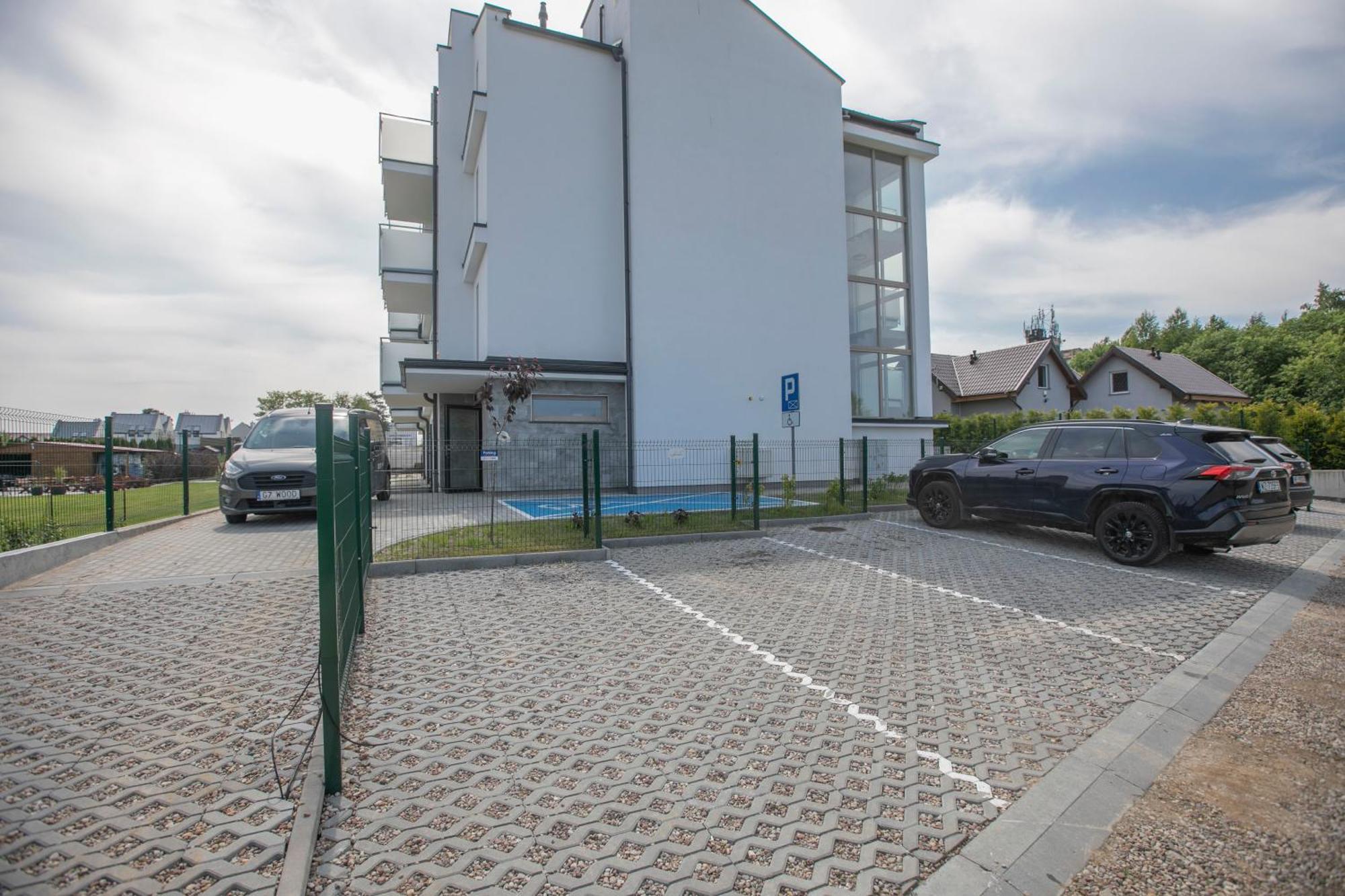 Jp Jastrzebia, Wysoki Standard, Parking, Blisko Morza ! Leilighet
